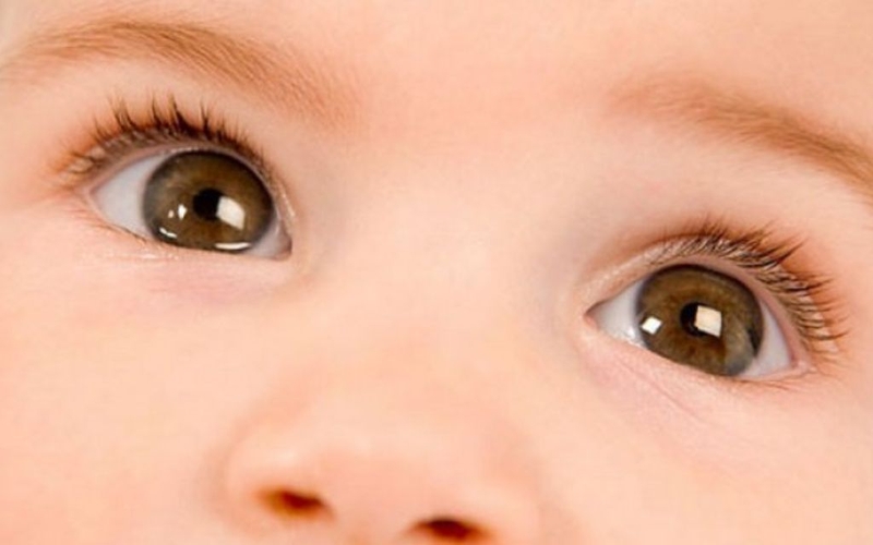 Trẻ mấy tháng uống vitamin A? Cách uống vitamin A đúng cách cho trẻ 1