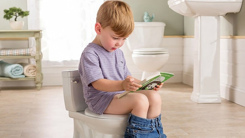 Trẻ uống sữa công thức đi ngoài màu xám có đáng lo ngại hay không 2