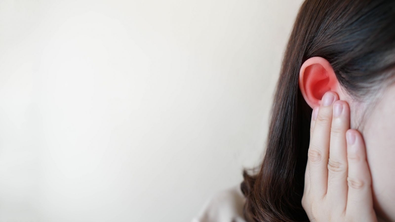 Ù tai phải kéo dài có nguy hiểm không 1