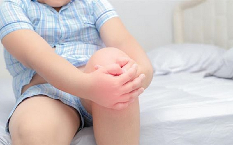 Viem-khop-o-tre-em-co-nguy-hiem-khong 2.png