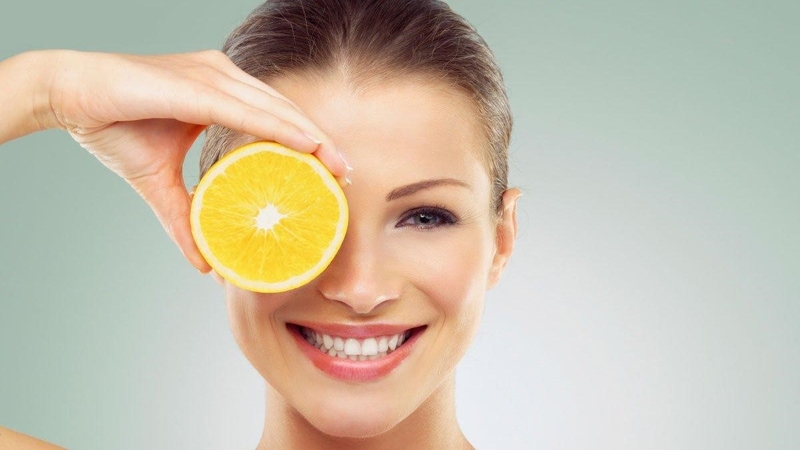 Sử dụng vitamin C cần kiêng kị những gì 1