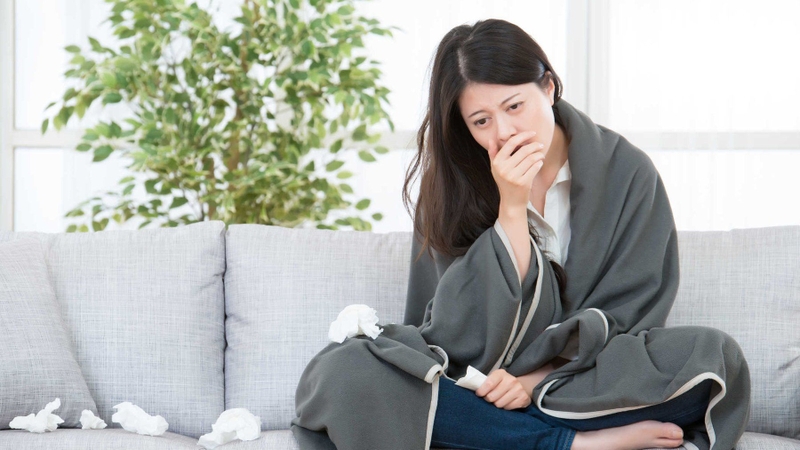 Ai nên xét nghiệm ADA dịch màng phổi? Bệnh nhân có hệ miễn dịch suy yếu dễ bị tấn công bởi vi khuẩn lao