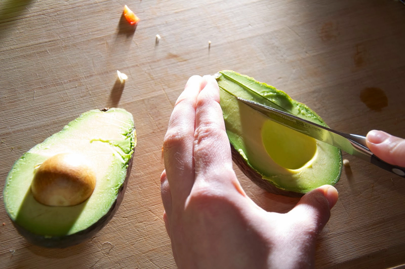 ăn bơ với sữa chua 3