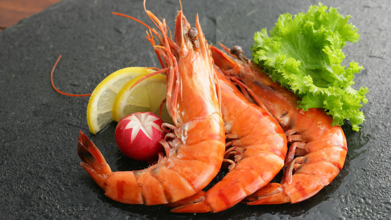 Vỏ tôm chứa chitin mà cơ thể người không tiêu hóa được hoàn toàn