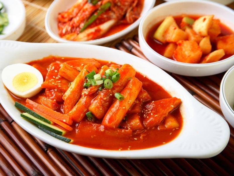 Các thực phẩm cay nóng có thể khiến răng xỉn màu