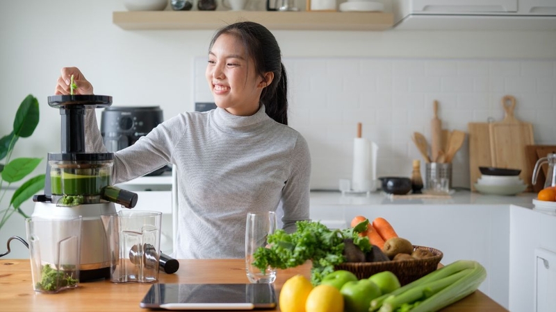 Nhiều phụ nữ muốn biết&nbsp;ăn gì để nhanh hết kinh nguyệt