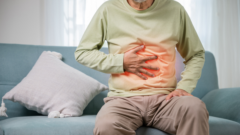 Ăn quá nhiều hạnh nhân có thể gây đầy bụng do dư thừa chất xơ