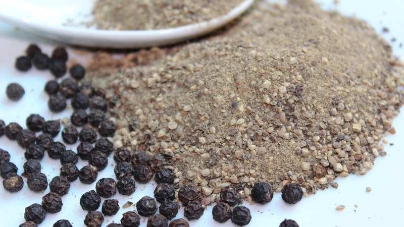 Ăn hạt tiêu có nóng không? Lưu ý khi ăn hạt tiêu 1