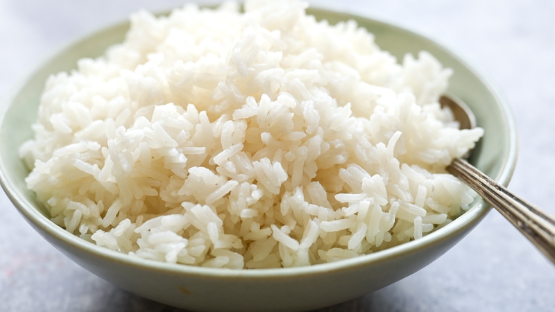 Có nên ăn khoai lang thay thế cơm để giảm cân không?3