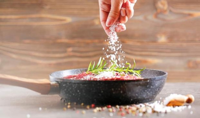 Ăn mặn có bị tiểu đường không? Gợi ý cách giảm muối trong chế độ ăn 2