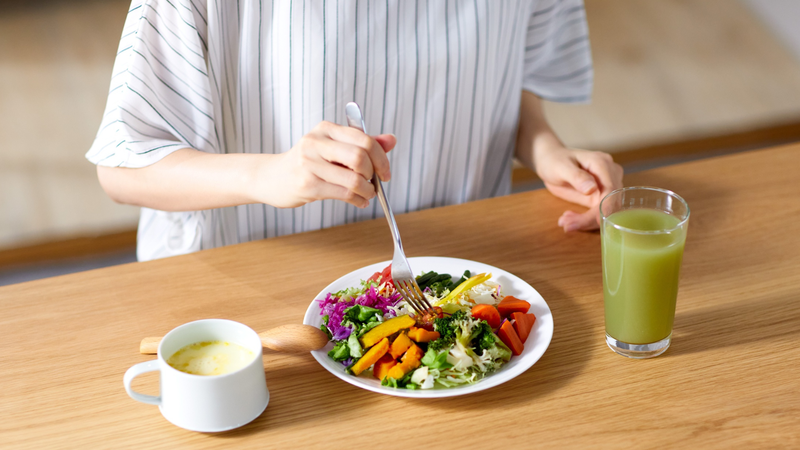 Chế độ ăn uống đóng vai trò quan trọng trong việc phòng ngừa các bệnh mạn tính