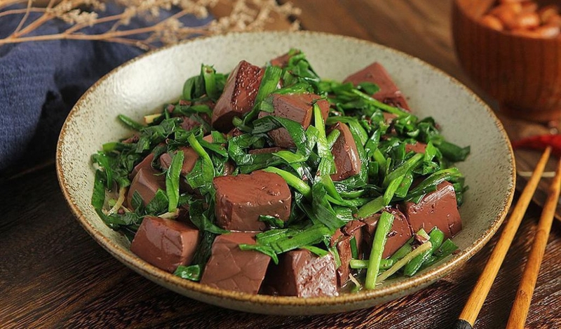 Ăn tiết canh vịt có tốt không? Tiết canh vịt bao nhiêu calo? 3