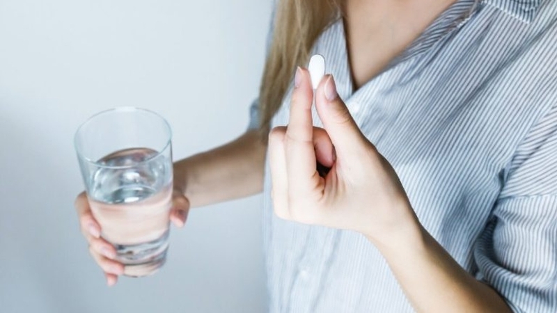 Ăn xong uống thuốc liền có tốt không? Những lưu ý quan trọng khi sử dụng thuốc 1