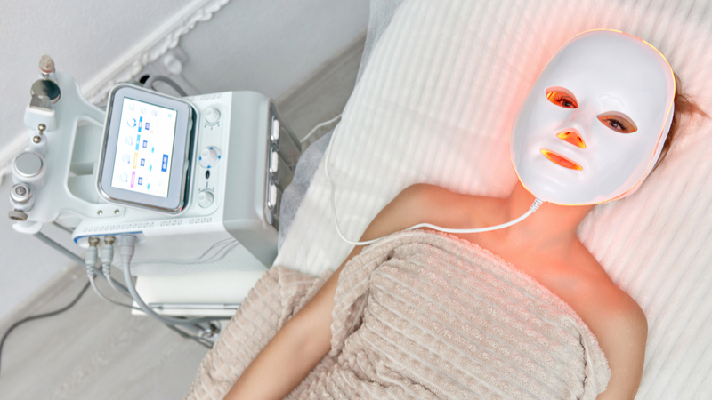 Ánh sáng hồng có tác dụng giúp da hồng hào, tươi trẻ