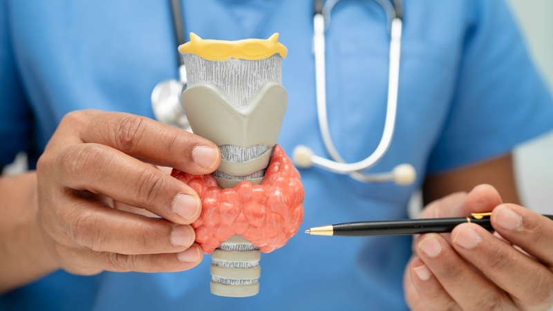 Bác sĩ tư vấn xét nghiệm Anti TG dựa trên tình trạng sức khỏe cụ thể