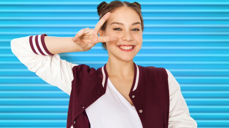 Mặc áo lá giúp con gái tự tin, bảo vệ sức khỏe và hình thành phong thái kín đáo