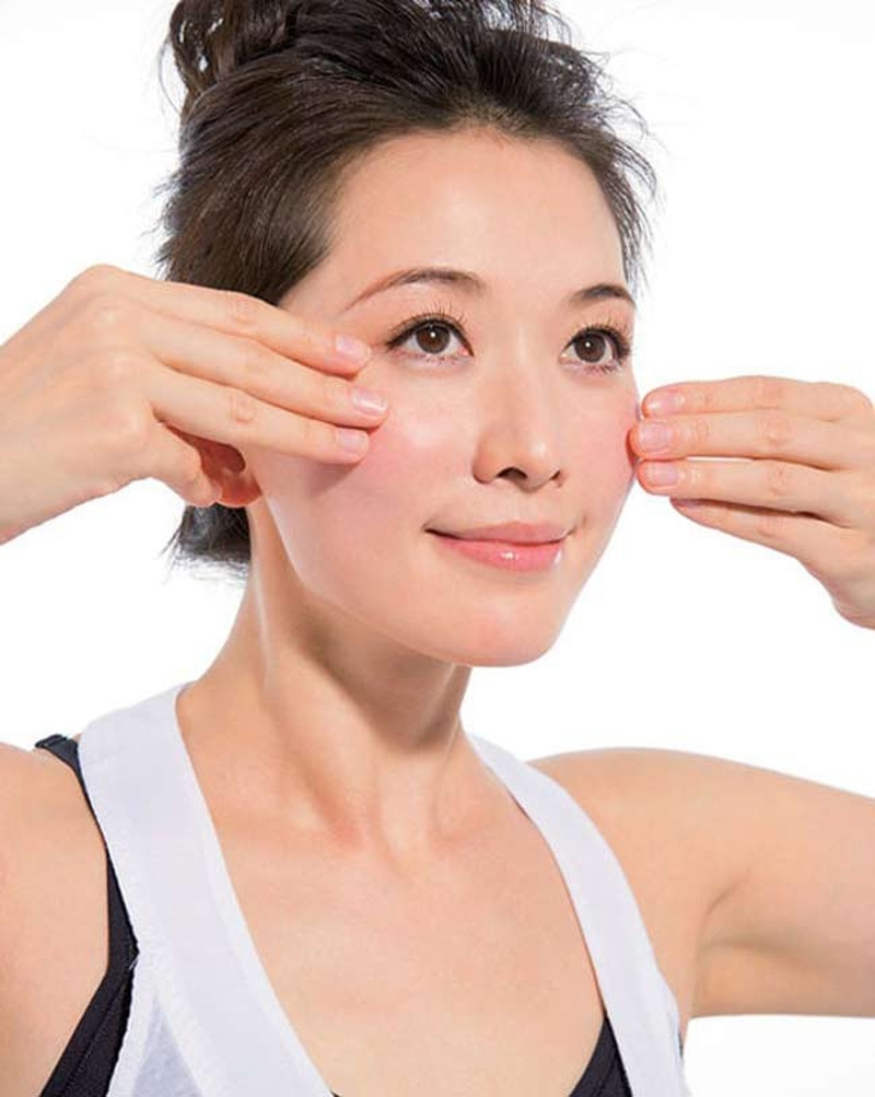 Áp dụng ngay 4 cách massage mặt không bị chảy xệ để chăm sóc da tốt hơn 1