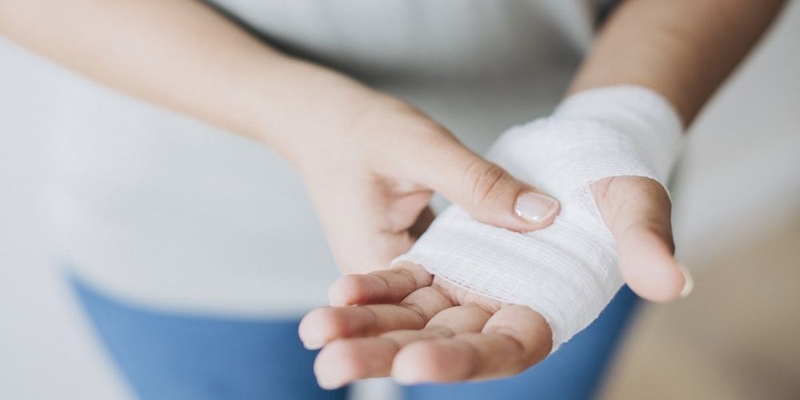 Áp xe lòng bàn tay: Nguyên nhân, triệu chứng và phương pháp điều trị 4