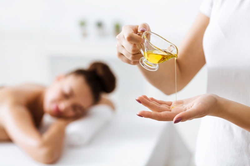 Aromatherapy massage là gì? Những thông tin cần biết 1