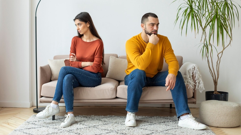 Nỗi sợ bị bỏ rơi có thể gây ra những căng thẳng không đáng có trong các mối quan hệ