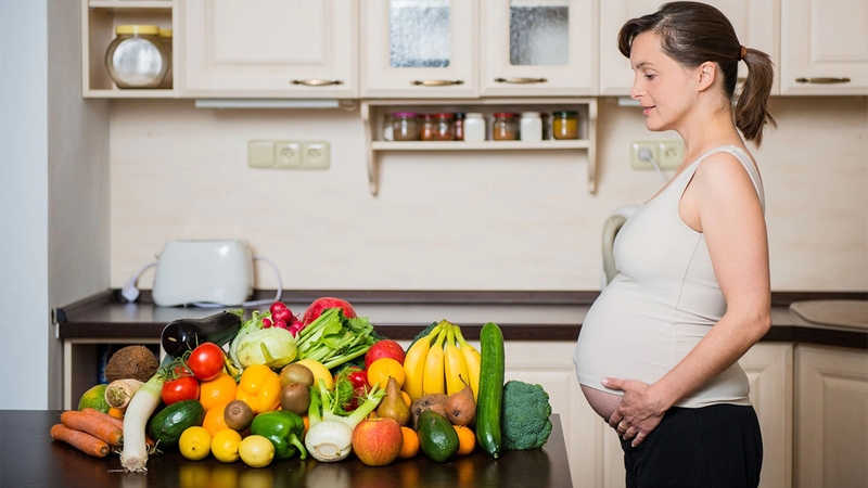 Bà bầu ăn me được không? Cách ăn me tốt cho thai nhi 1