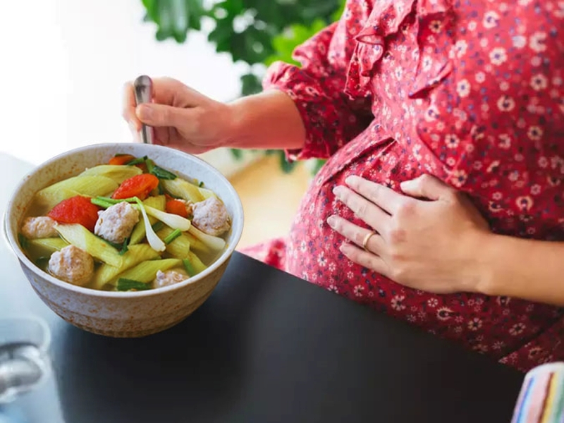 Bà bầu có ăn được dọc mùng không 1