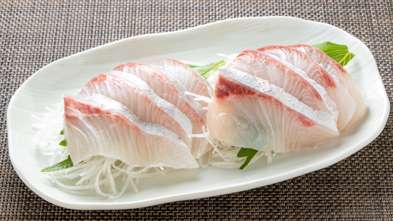 Bà bầu có được ăn sashimi cá hồi không?