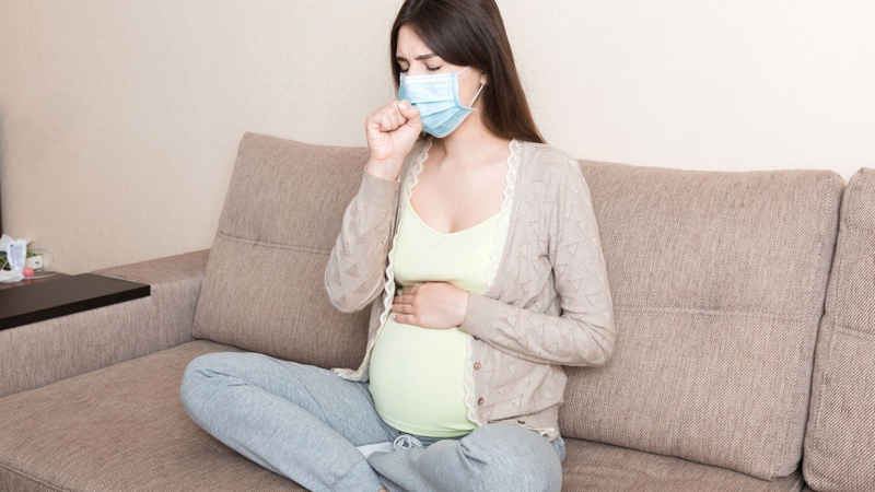 Ăn sashimi không đảm bảo vệ sinh có thể khiến mẹ bầu dễ bị đau bụng, tiêu chảy hoặc ngộ độc thực phẩm