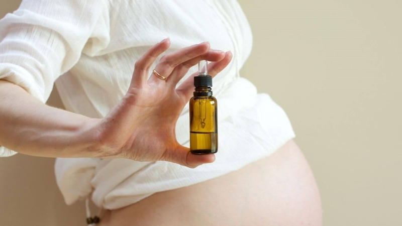Bà bầu dùng dầu tràm được không? Những lợi ích khi sử dụng 1