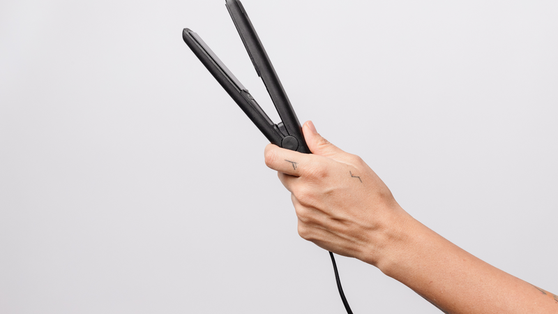 Bầu duỗi tóc được không là thắc mắc của nhiều mẹ bầu