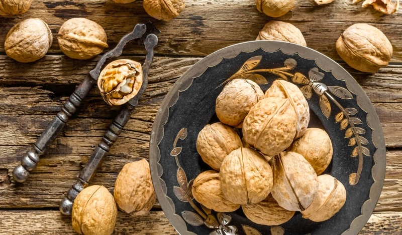 Bà bầu nên ăn hạt macca hay óc chó? Cần lưu ý gì khi sử dụng? 1