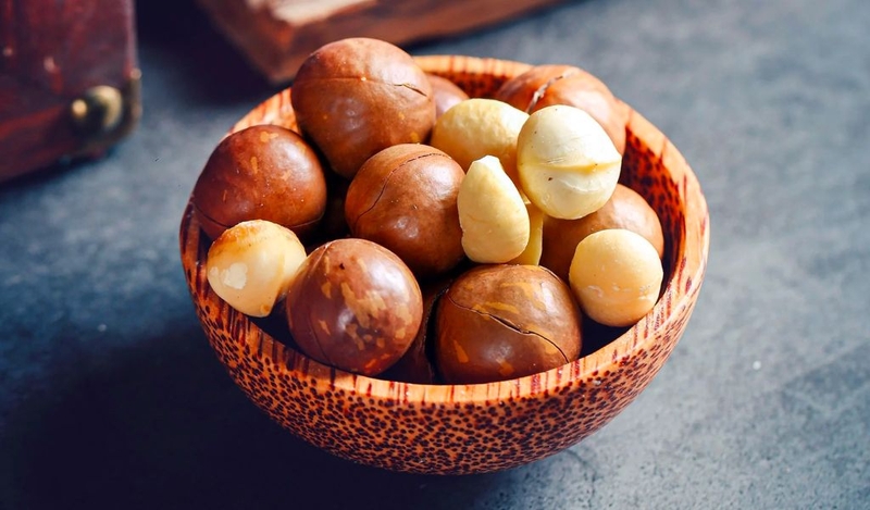 Bà bầu nên ăn hạt macca hay óc chó? Cần lưu ý gì khi sử dụng? 2