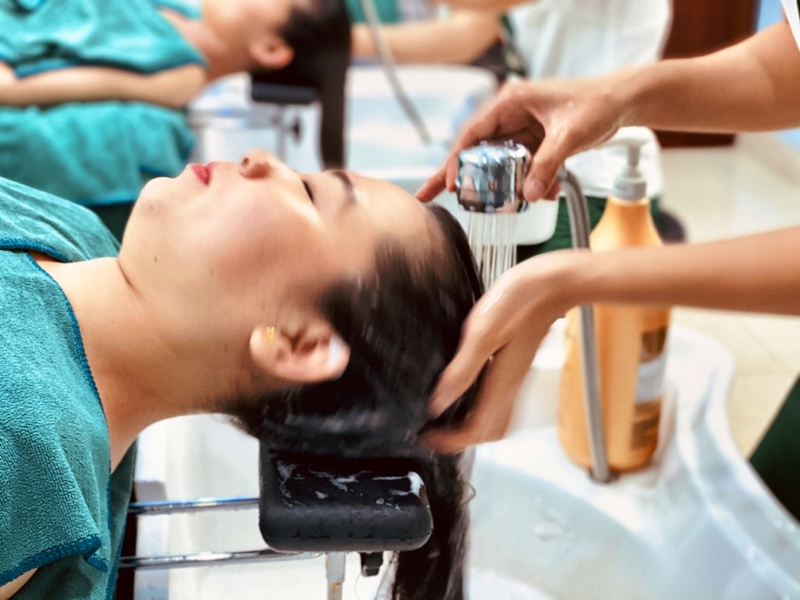 Bà bầu tắm nước lạnh mùa hè có nên không 2