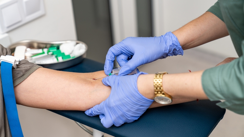 Bác sĩ xét nghiệm ung thư tuyến tiền liệt như thế nào? 2