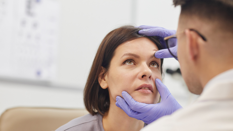 Cần tuân thủ đầy đủ hướng dẫn của nhân viên y tế khi bị bạch hầu ở mắt