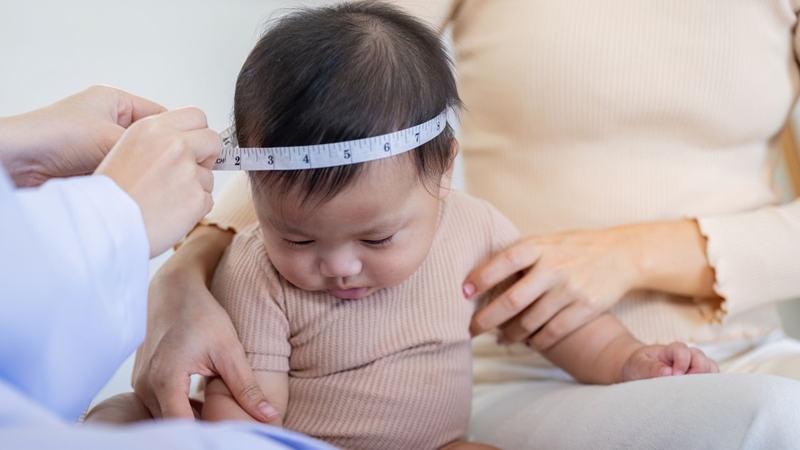 Vòng đầu là một chỉ số quan trọng trong việc theo dõi sự phát triển của trẻ sơ sinh và trẻ nhỏ