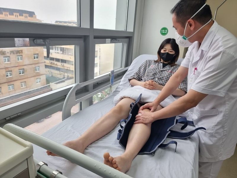 Hướng dẫn tập luyện các bài tập sau phẫu thuật đứt dây chằng chéo trước 3