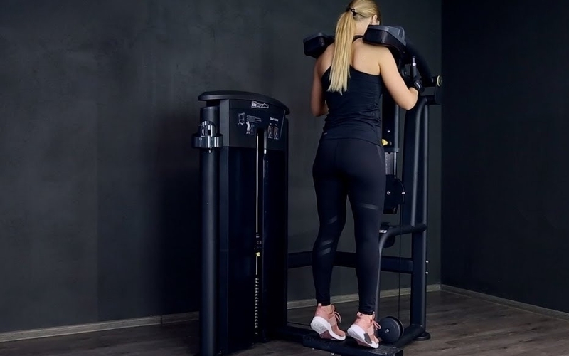 bai-tap-standing-calf-raise-cang-co-bap-chan 2.jpg