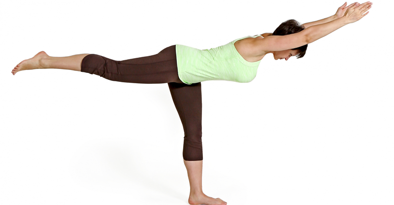 Đối với tư thế chiến binh 3 thì phần lưng, hông và gót chân của bạn phải tạo thành một đường thẳng