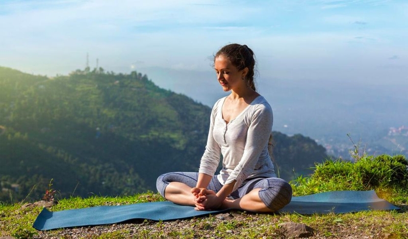 Bài tập yoga tốt cho tử cung mà chị em phụ nữ không nên bỏ qua 1