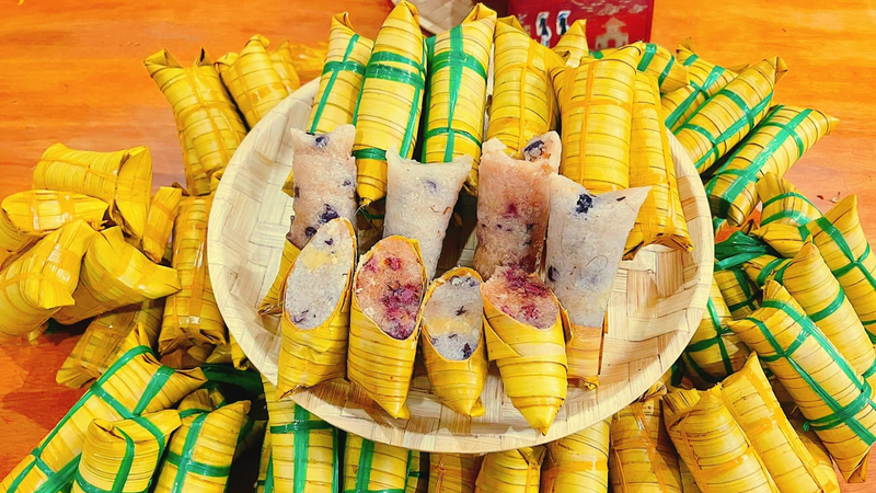 Muốn bánh lá dừa ngon hơn, nên dùng nước cốt dừa tươi, thêm lá dứa và chọn chuối chín
