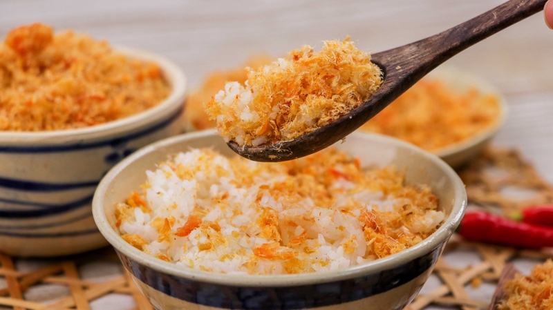 Cách làm chà bông tôm cho bé với công thức đơn giản tại nhà 2