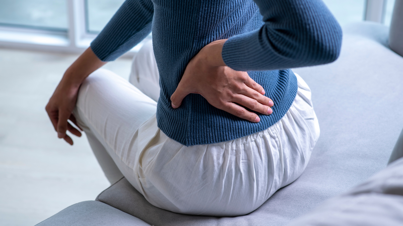 Một số người lo ngại rằng tác hại của ghế tình yêu có thể xuất hiện nếu sử dụng sai cách, chẳng hạn gây đau lưng