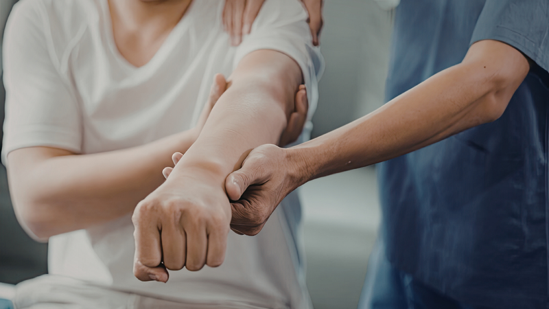 Phục hồi chức năng dưới sự giám sát của chuyên gia giúp đảm bảo an toàn và hiệu quả