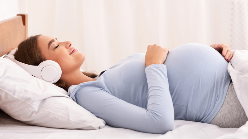 Mẹ bầu cần nghỉ ngơi và lắng nghe cơ thể trong những ngày cuối thai kỳ