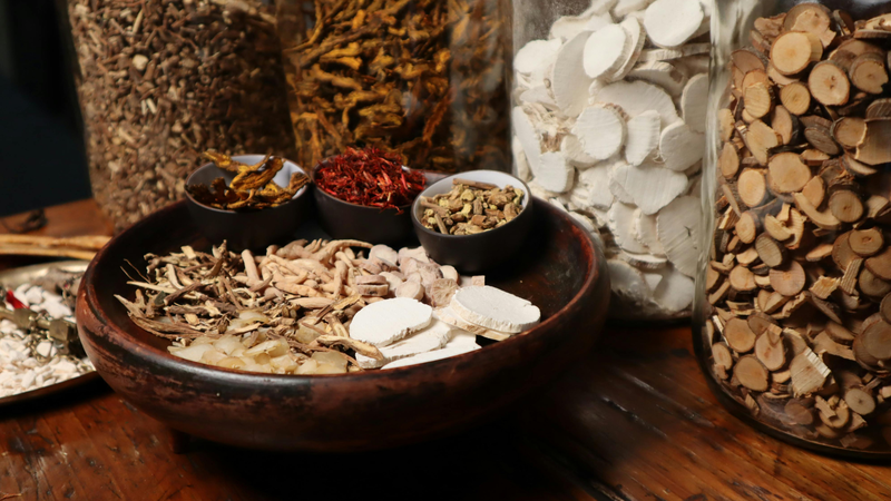 Dược liệu thuốc Nam thường được sử dụng ở dạng tươi hoặc sơ chế đơn giản