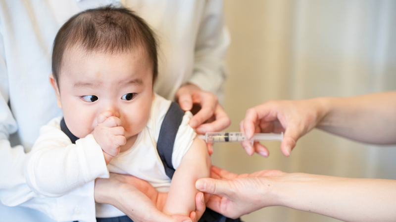 Tiêm vắc xin viêm não Nhật Bản có thể gây sốt nhẹ sau tiêm