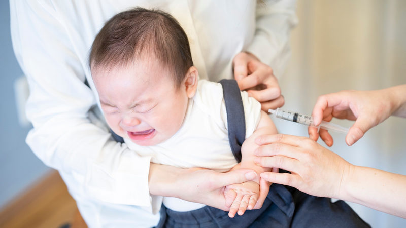 Vắc xin tay chân miệng nên được tiêm cho trẻ trong độ tuổi khuyến nghị