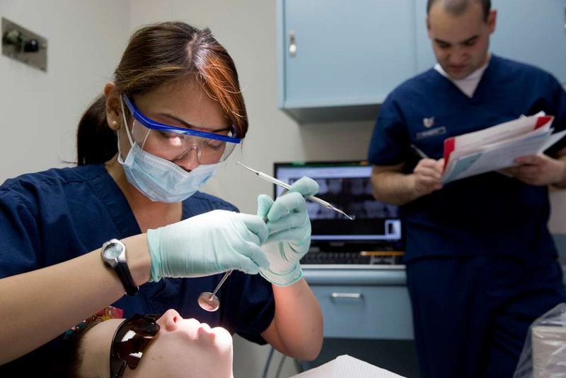 Bé 5 tuổi thay răng sữa có sớm không? Hướng dẫn chăm sóc răng sữa đúng cách cho trẻ 4