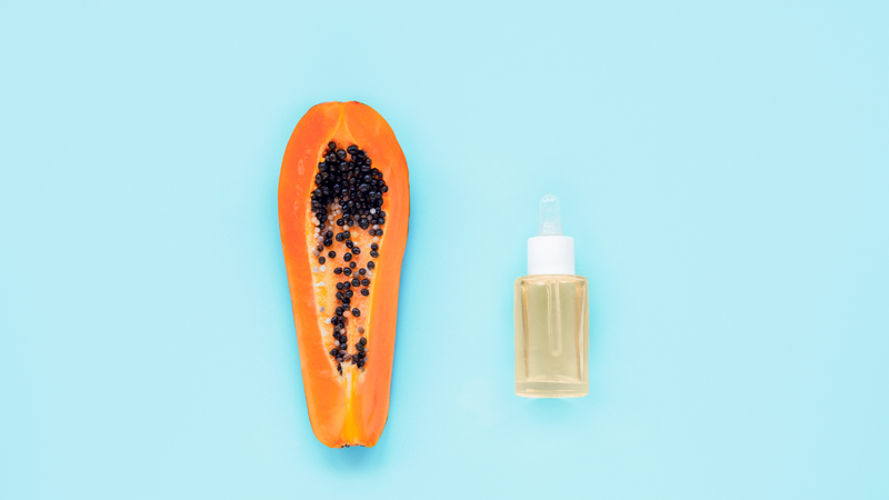 Chiết xuất đu đủ chứa enzyme papain cùng các vitamin và chất chống oxy hóa tự nhiên